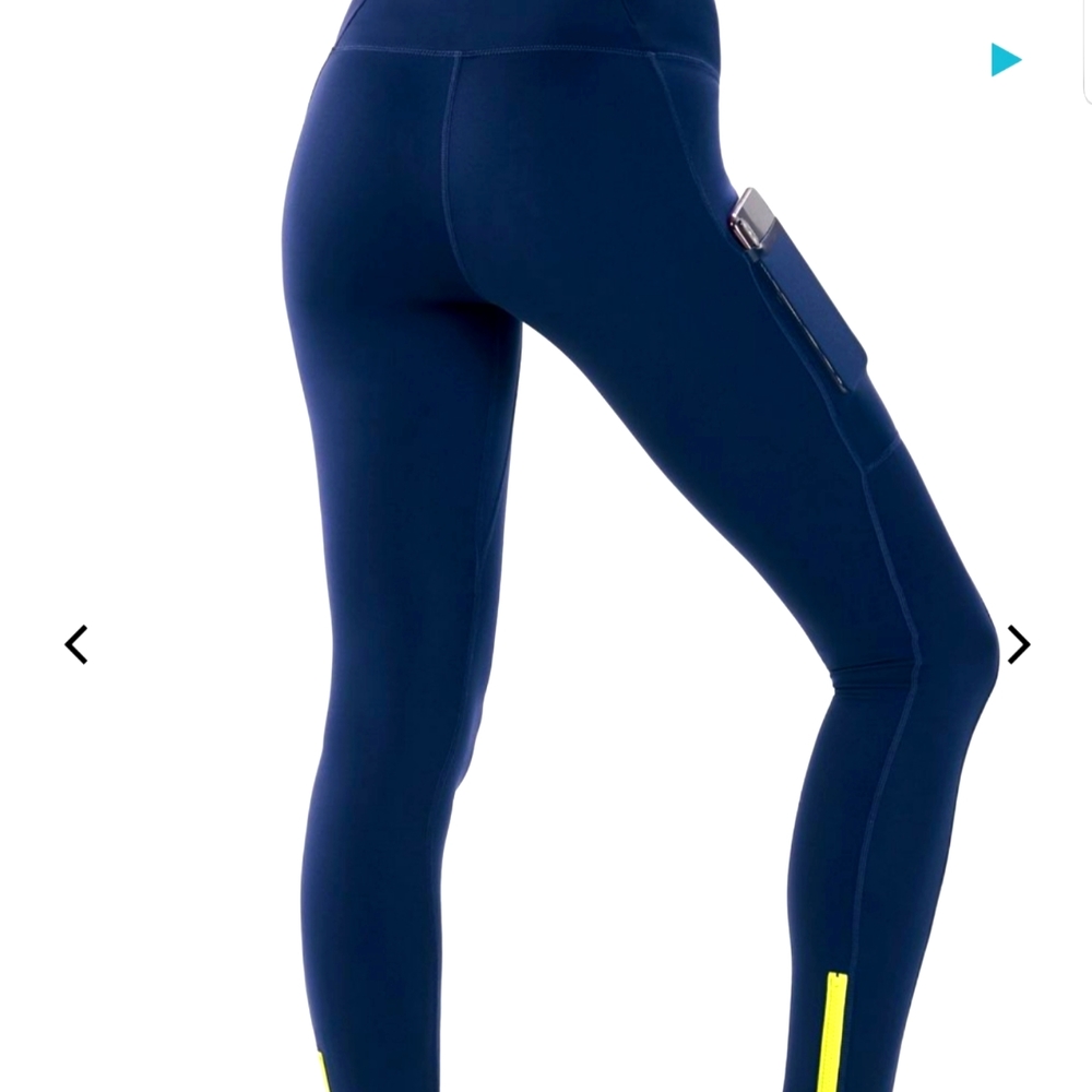 Fabletics leggings.